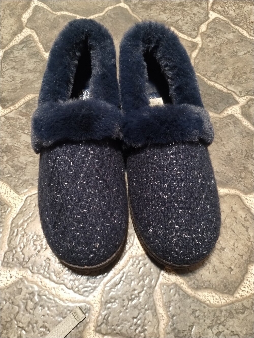 SKECHERS Sweet Walk Cozy Lite Sparkle Knit Slippers 8.5 NEW NO BOX